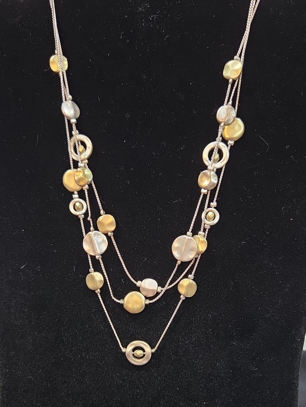 NY VINTAGE NECKLACE GOLDTONE & SILVER-TONE